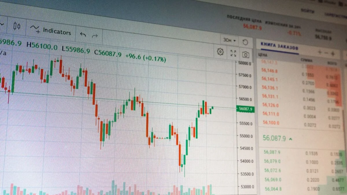 IREN stock price prediction showing future share price outlook and AI growth